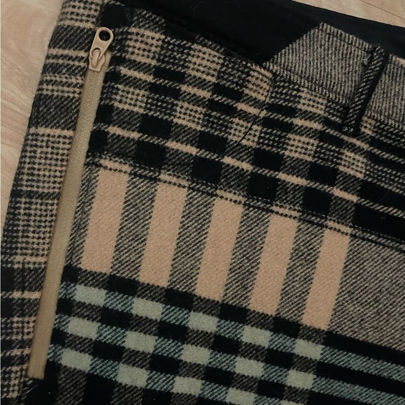 Woolrich woman’s wool blend black/ tan pants size 12 - Picture 5 of 15